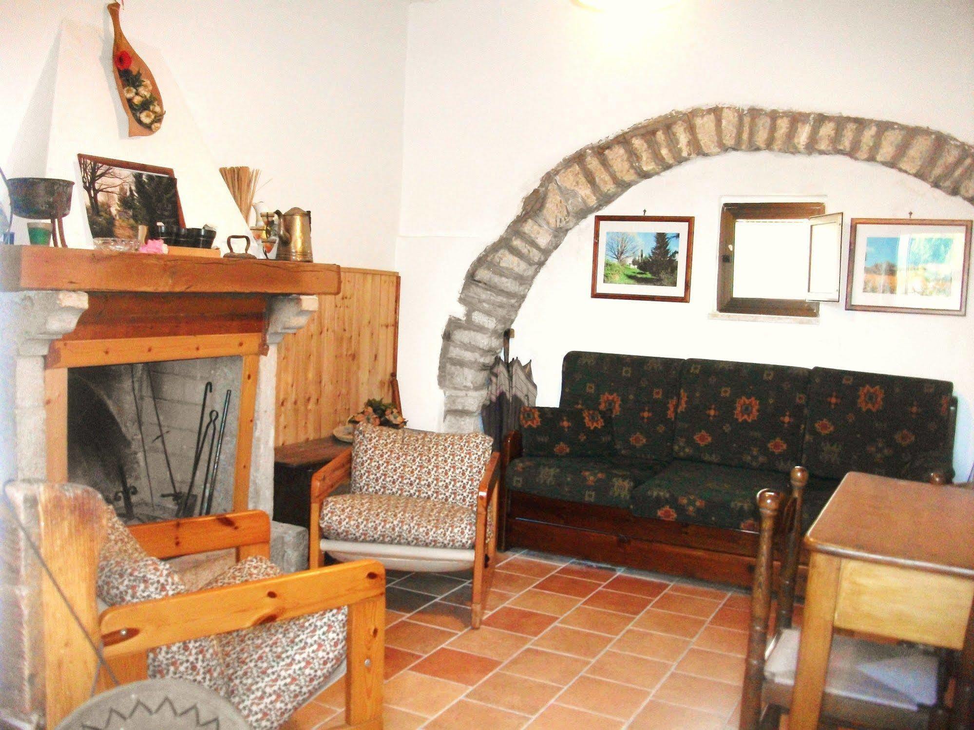 Casino Tonti Iarussi Villa Forlì del Sannio Buitenkant foto